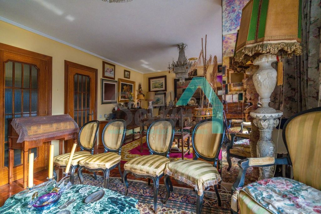Appartement de luxe à vendre à Oviedo, 650 000 €, Photo 3