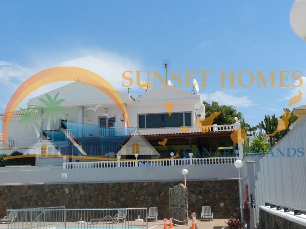 Luxury House for sale in San Bartolomé de Tirajana, 740 000 €, Photo 1