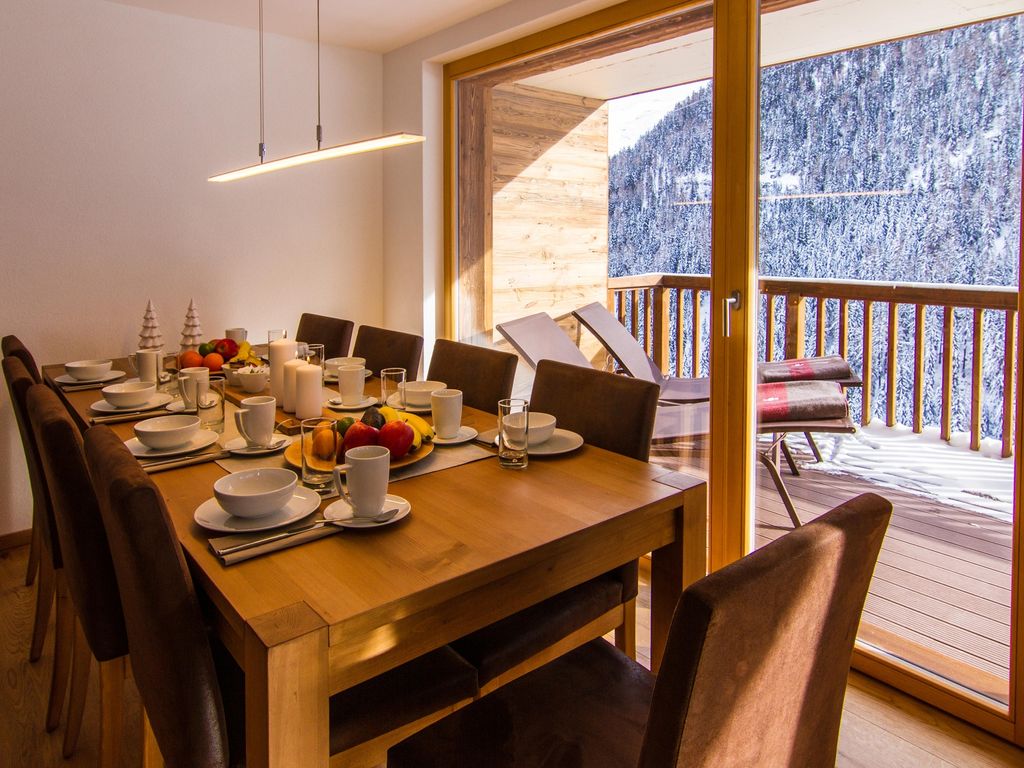 Luxury Apartment for sale in Grimentz, 1 263 445 €, Photo 2