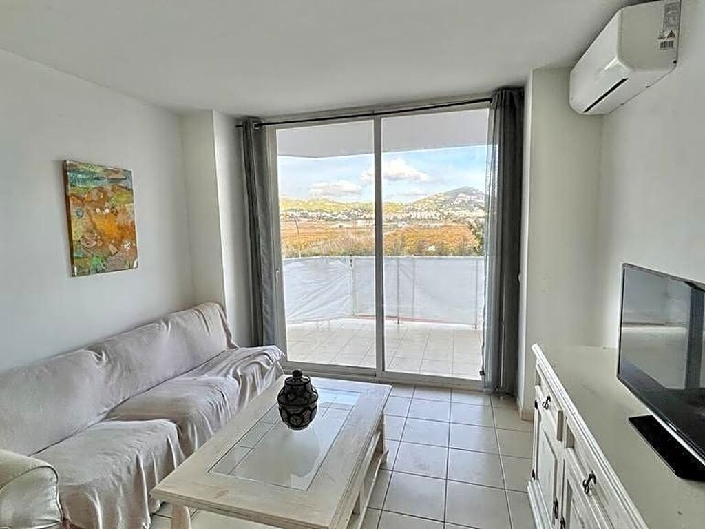 Luxury Apartment for sale in Ibiza, 750 000 €, Photo 1