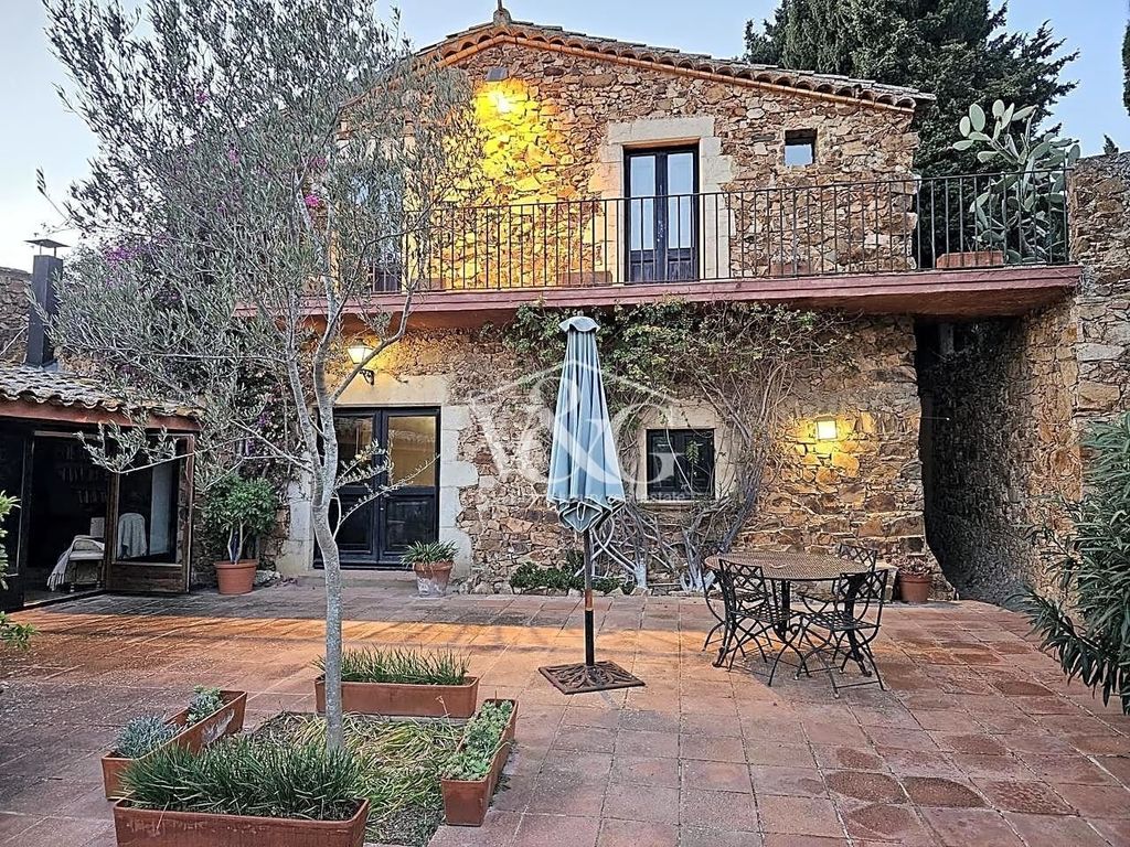 Maison de luxe à vendre à Mont-Ras, 743 000 €, Photo 4