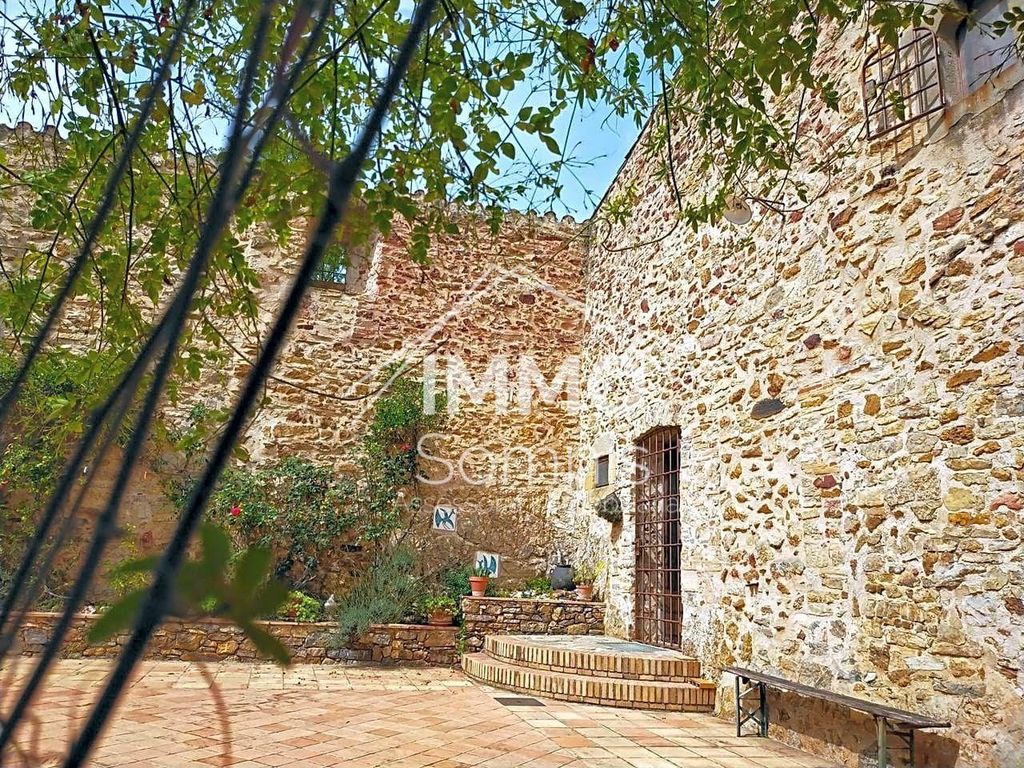 Maison de luxe à vendre à Montnegre, 800 000 €, Photo 2