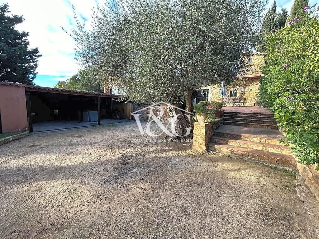 Maison de luxe à vendre à Mont-Ras, 743 000 €, Photo 7