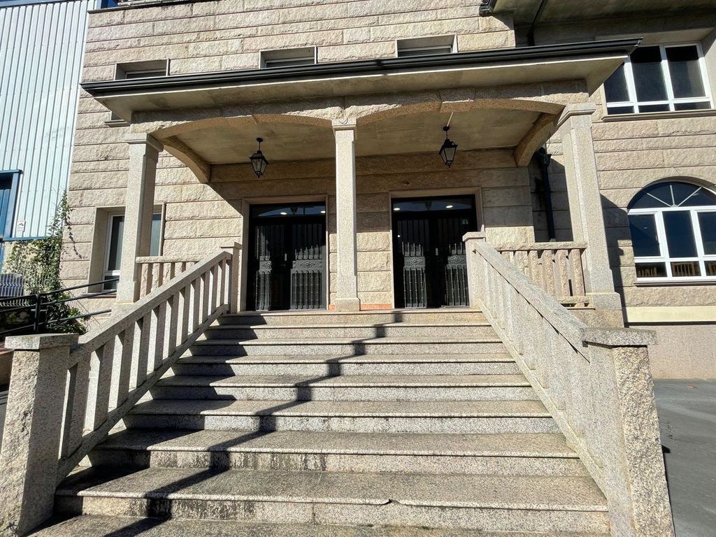 Luxury Apartment for sale in Castro-Urdiales, 780 000 €, Photo 4