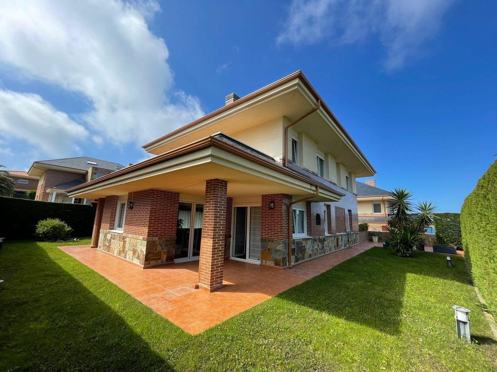 Luxury House for sale in Castro-Urdiales, 750 000 €, Photo 3