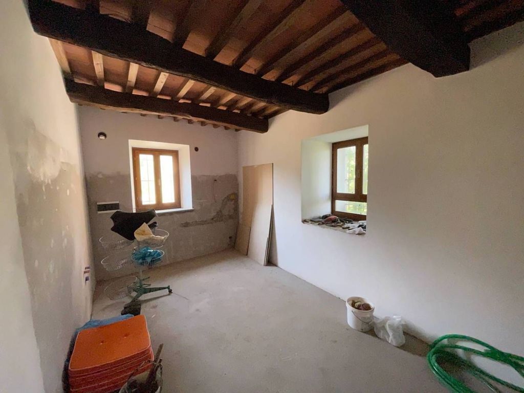 Luxury House for sale in Quarrata, 460 000 €, Photo 2