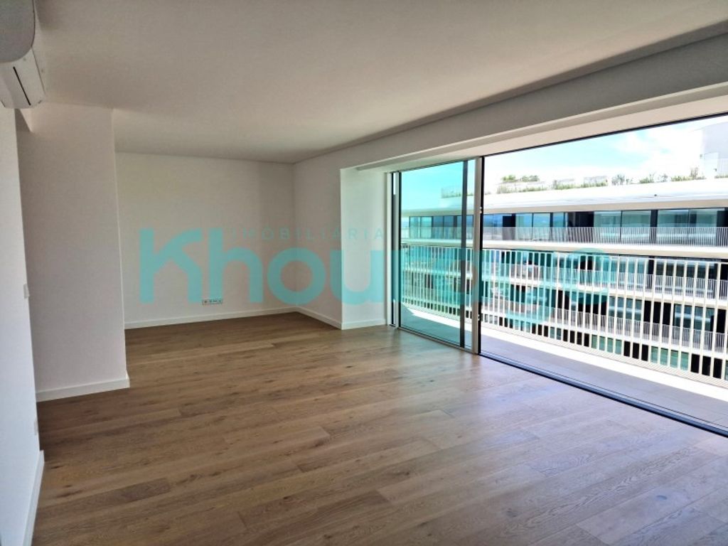 Appartement de luxe à vendre à Barreiro, 520 000 €, Photo 1