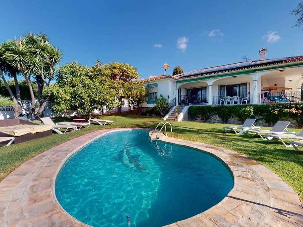 Luxury House for sale in Marbella, 1 200 000 €, Photo 5
