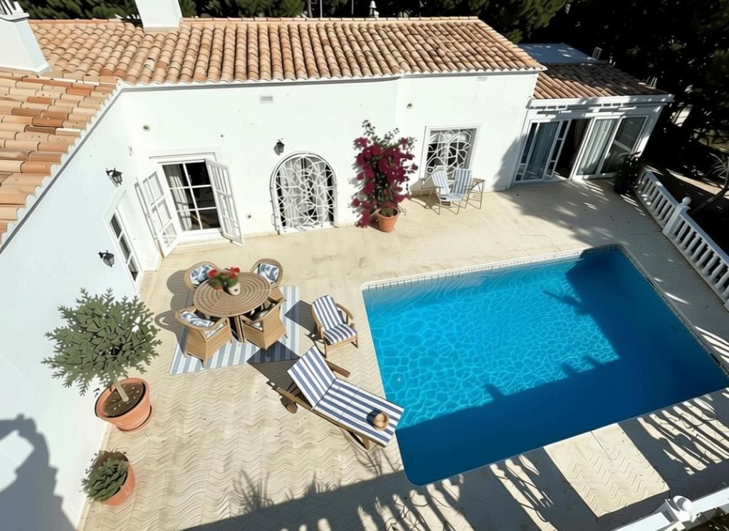 Luxury House for sale in Empuriabrava, 1 200 000 €, Photo 1