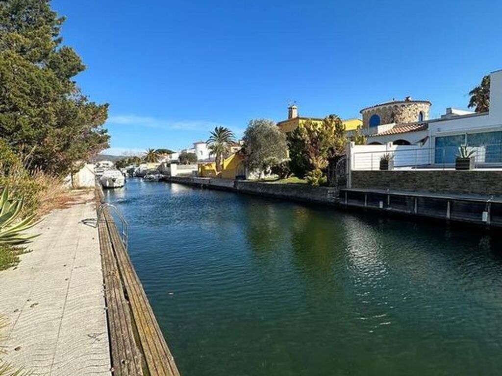 Luxury House for sale in Empuriabrava, 1 200 000 €, Photo 3