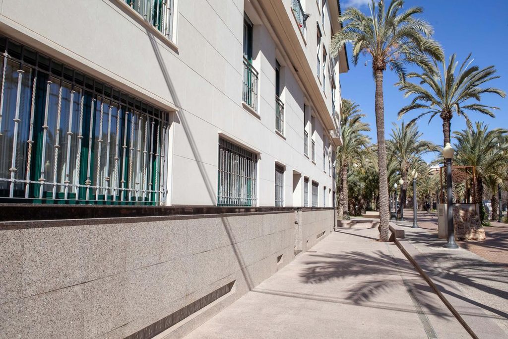 Luxury Apartment for sale in Elche, 1 800 000 €, Photo 2