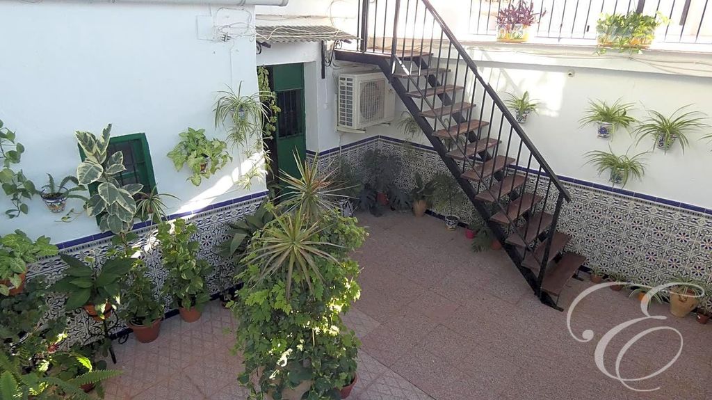 Luxury House for sale in Vélez-Málaga, 490 000 €, Photo 2