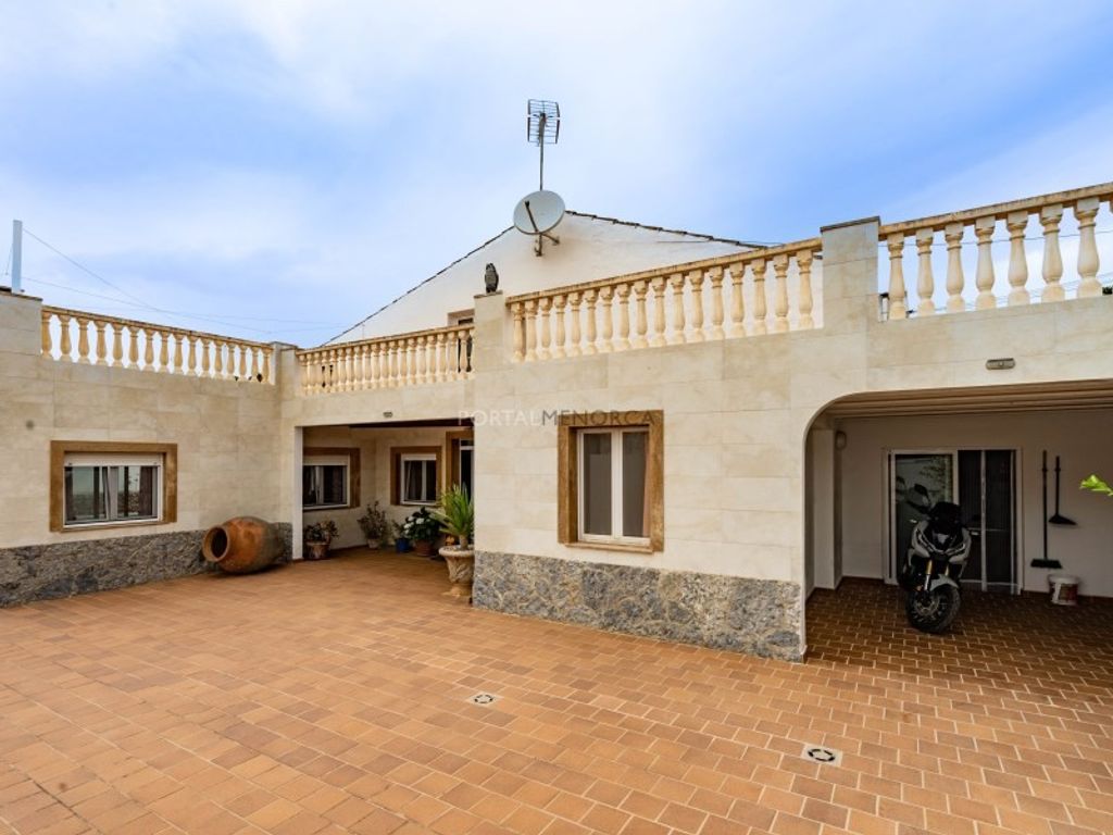 Maison de luxe à vendre à Es Castell, 850 000 €, Photo 1