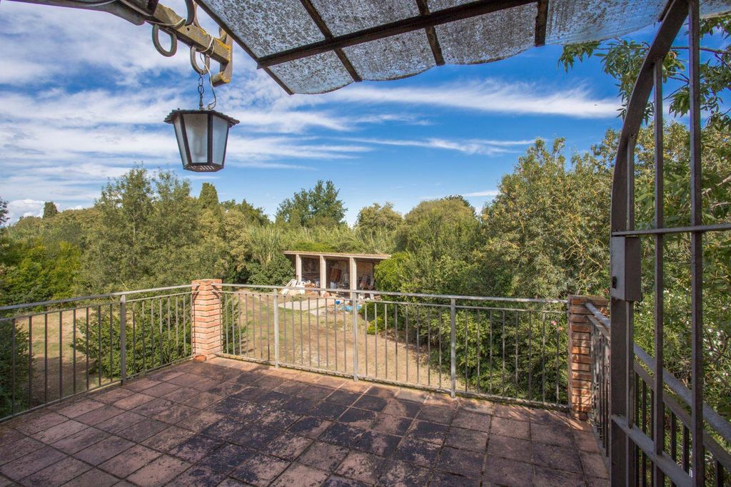 Maison de luxe à vendre à Figueres, 450 000 €, Photo 1