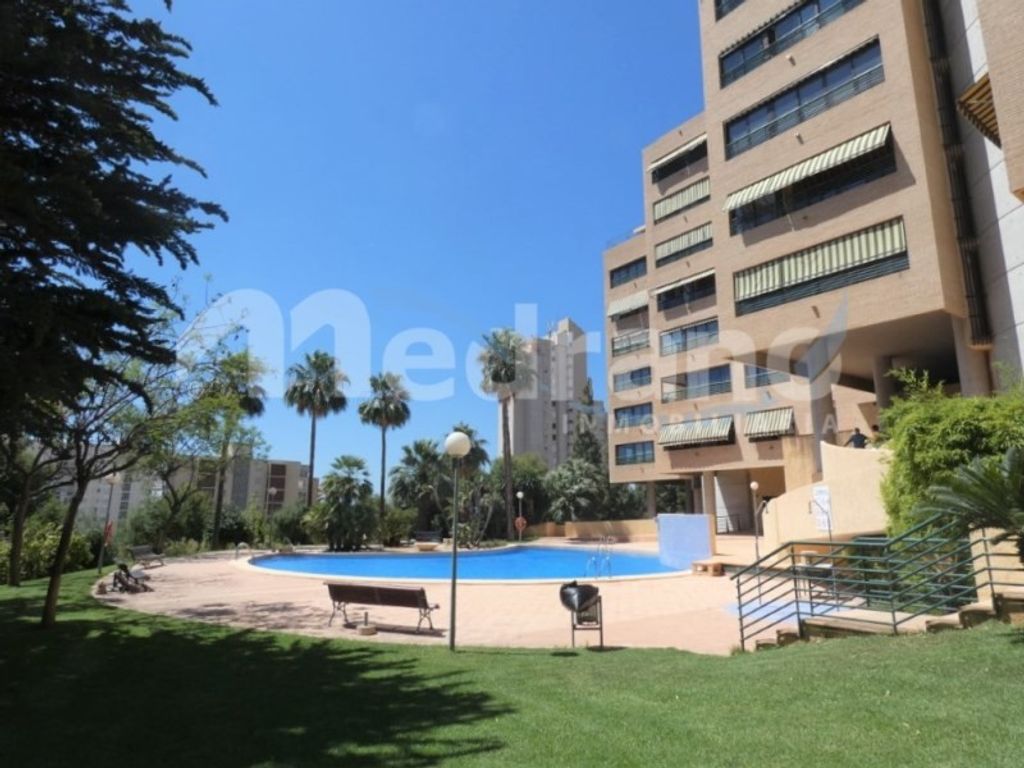 Luxury Apartment for sale in Benidorm, 1 200 000 €, Photo 1