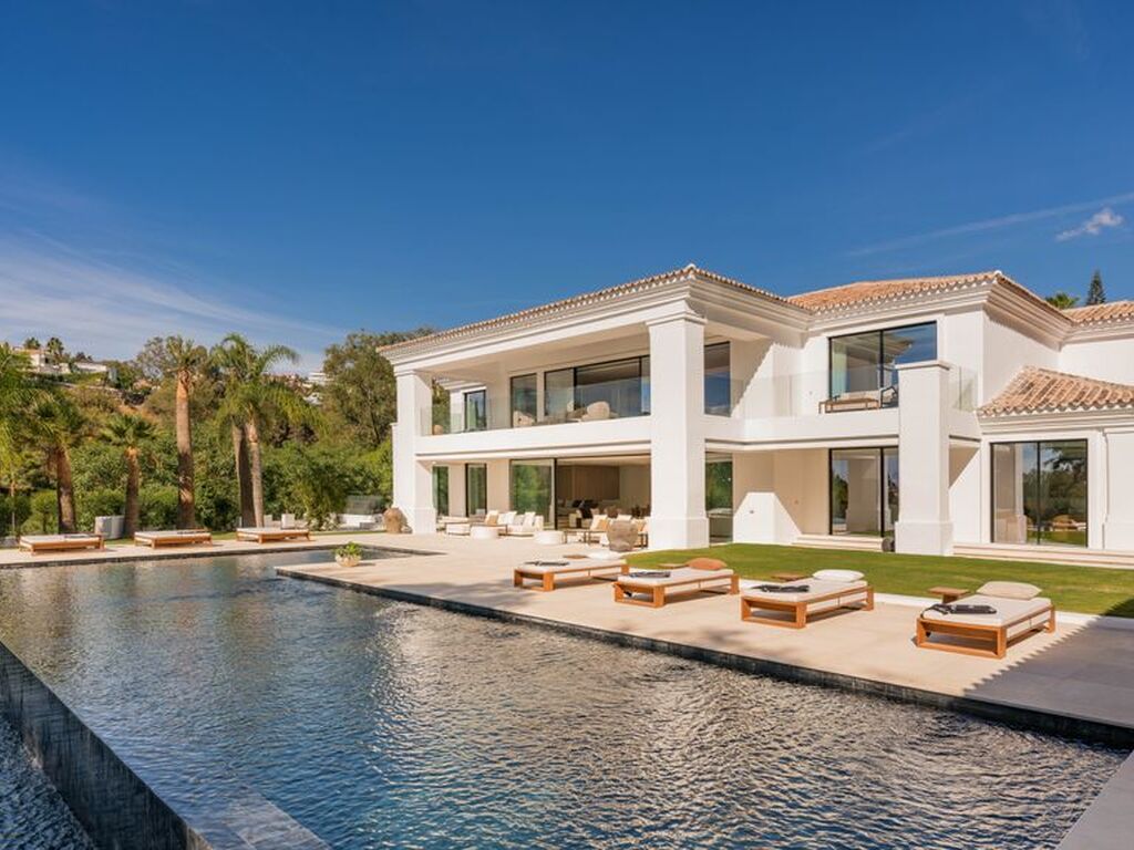 Luxury House for sale in Marbella, 13 500 000 €, Photo 1