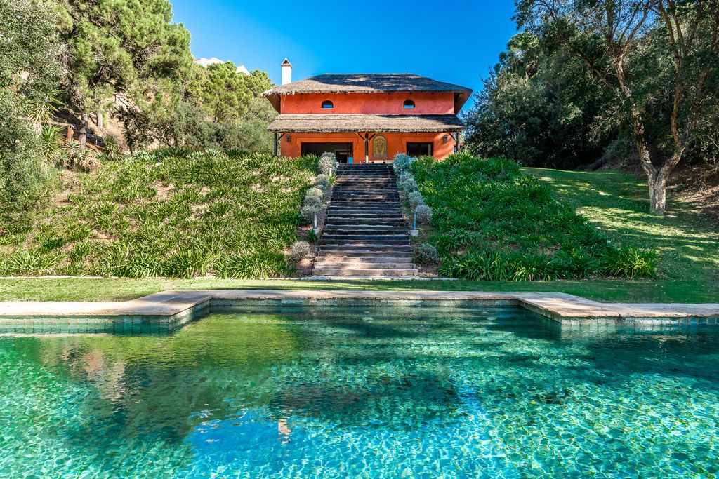 Luxury House for sale in Marbella, 2 300 000 €, Photo 3