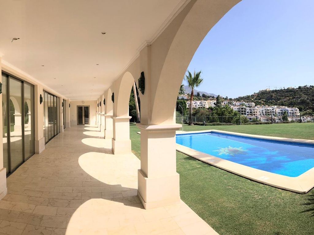Luxury House for sale in Marbella, 5 995 000 €, Photo 2