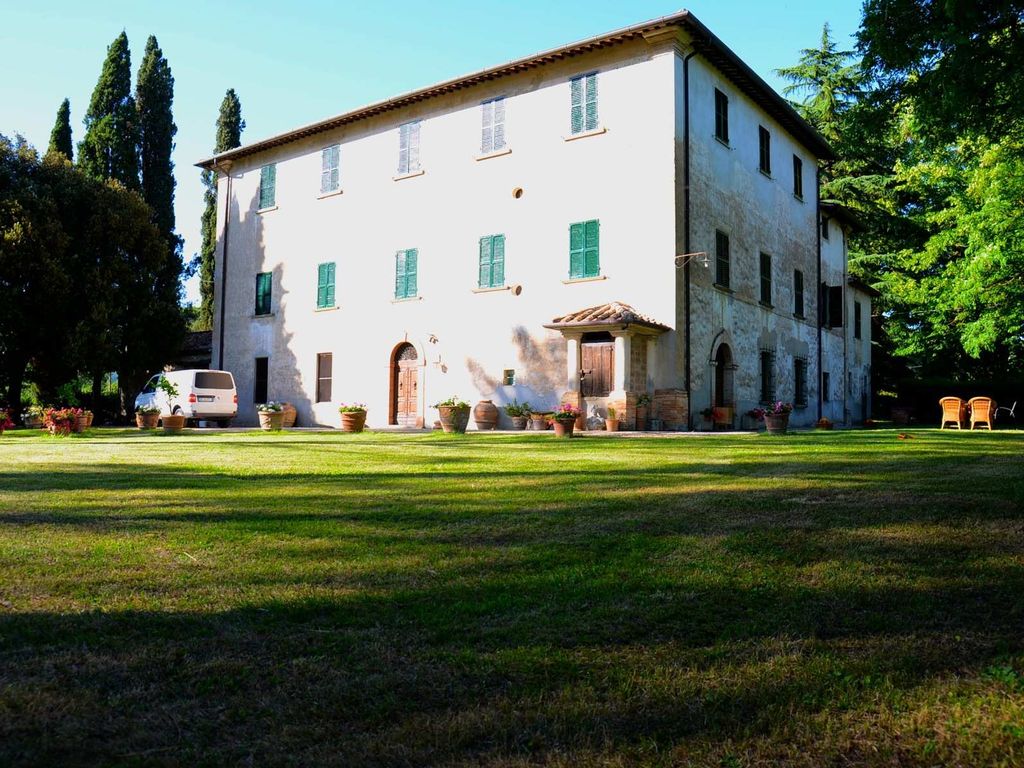 Maison de luxe à vendre à Città Di Castello, 1 200 000 €, Photo 1