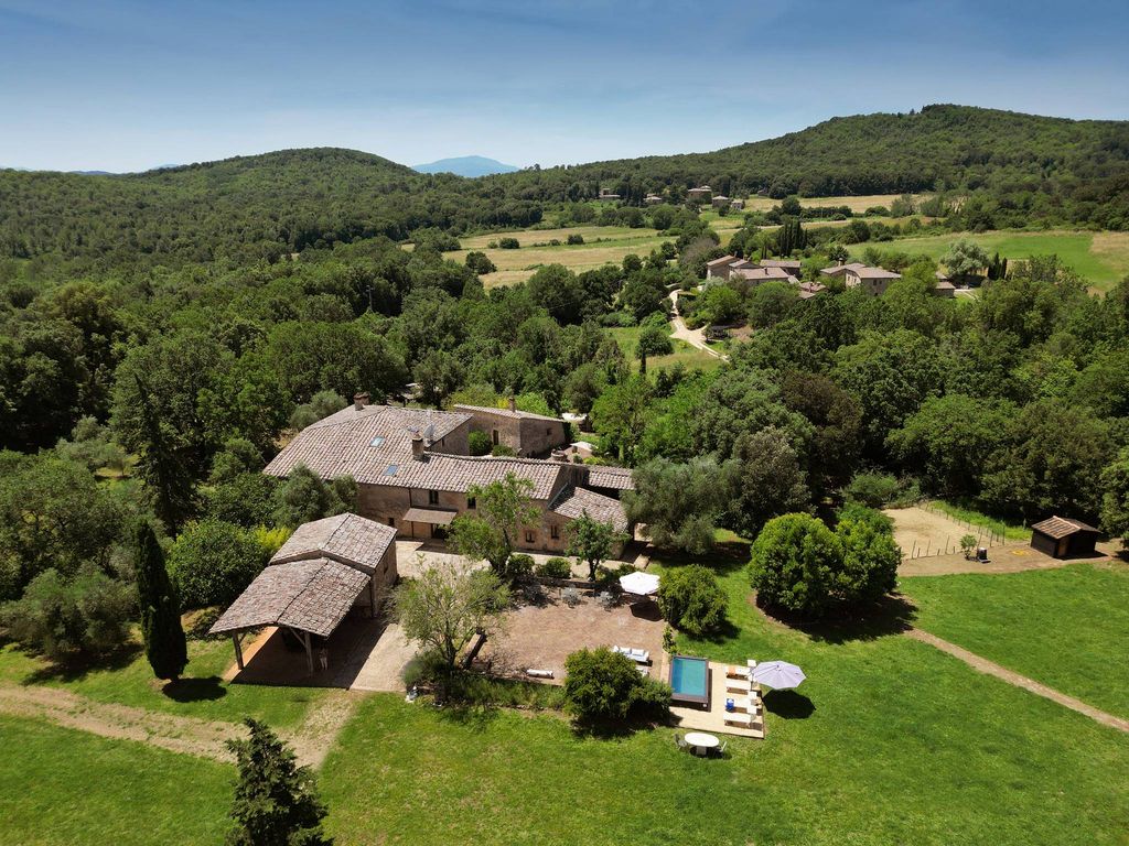 Luxury House for sale in Sovicille, 2 500 000 €, Photo 1