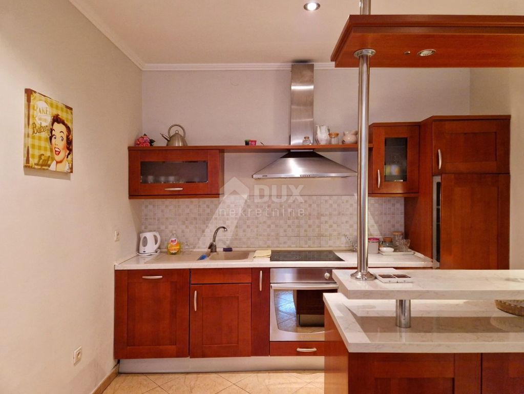 Luxury Apartment for sale in Rovinj, 400 000 €, Photo 3