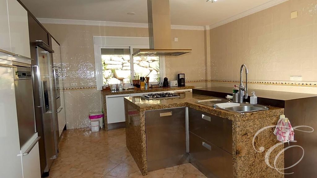 Maison de luxe à vendre à Periana, 699 000 €, Photo 2