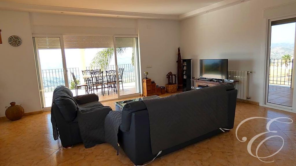 Maison de luxe à vendre à Periana, 699 000 €, Photo 3