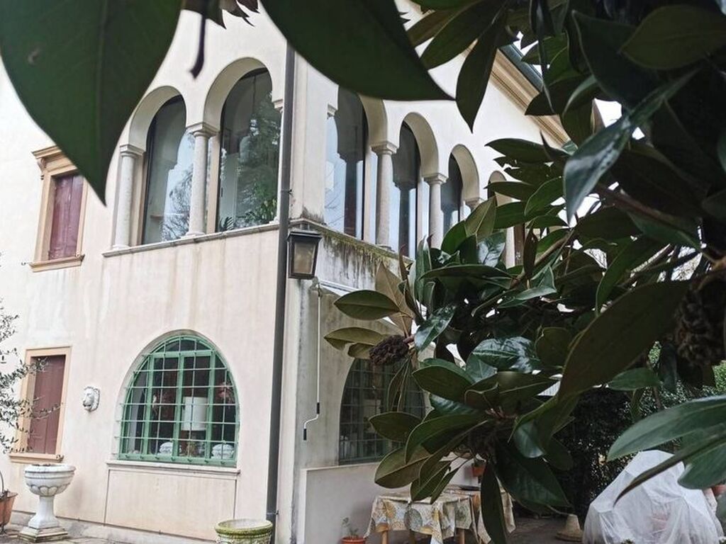 Luxury House for sale in Treviso, 690 000 €, Photo 5