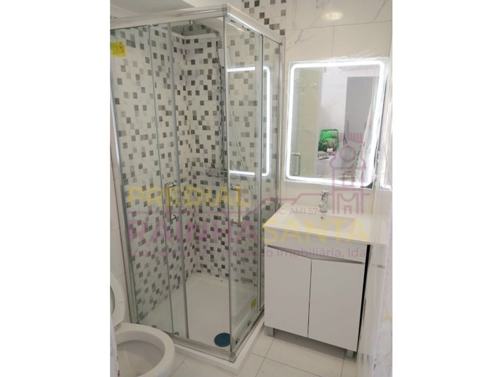 Maison de luxe à vendre à Lisbon, 585 500 €, Photo 4