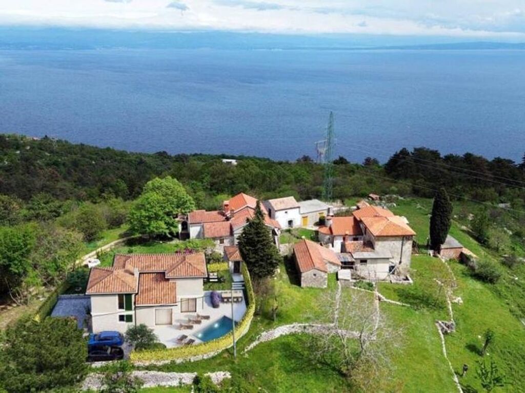 Maison de luxe à vendre à Mošcenicka Draga, 0 €, Photo 1