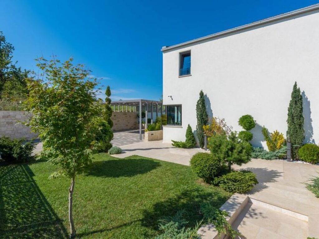 Maison de luxe à vendre à Motovun, 0 €, Photo 7