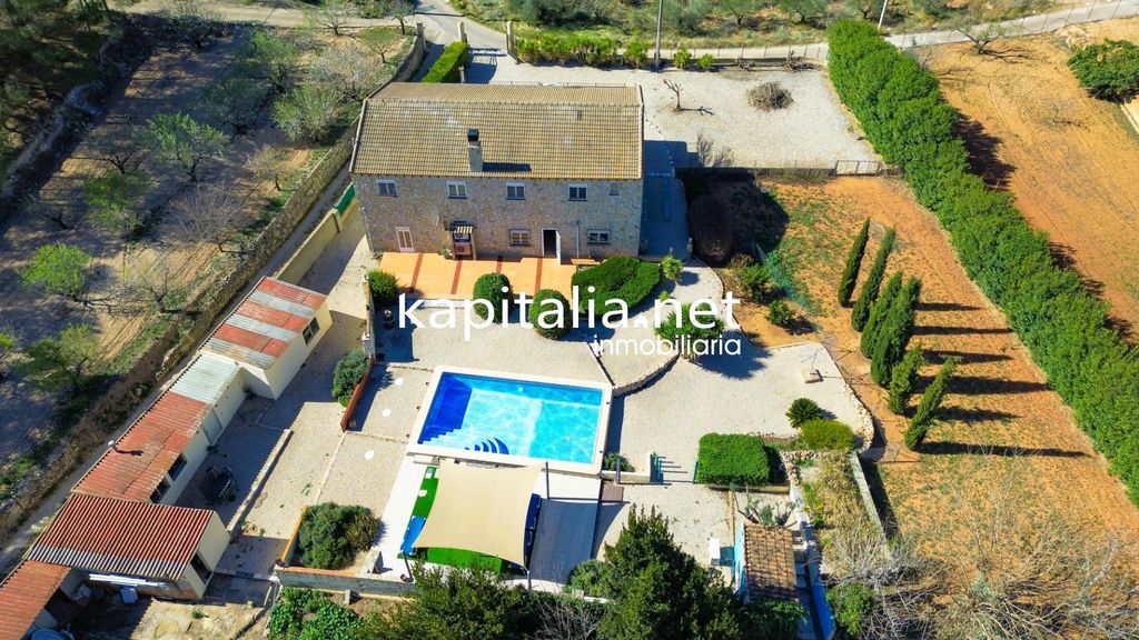 Maison de luxe à vendre à L Olleria, 485 000 €, Photo 1