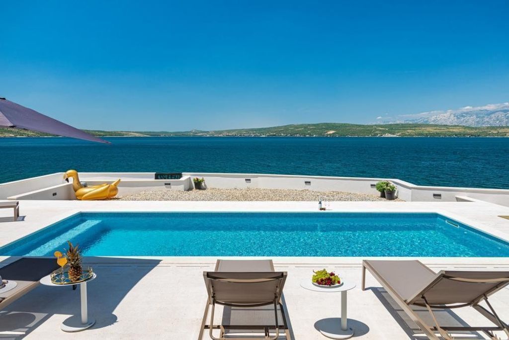 Maison de luxe à vendre à Zadar, 2 950 000 €, Photo 1