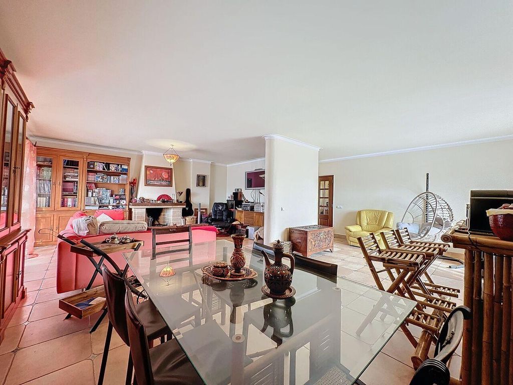 Luxury Apartment for sale in Portimão, 420 000 €, Photo 1