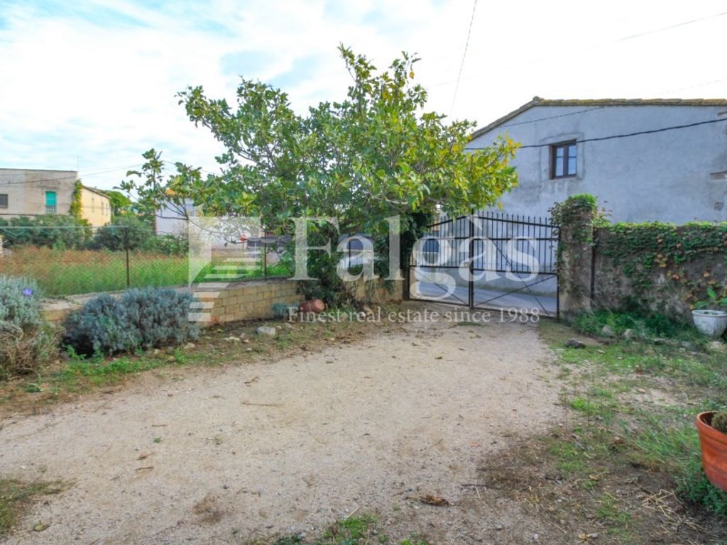Maison de luxe à vendre à Peralada, 470 000 €, Photo 2