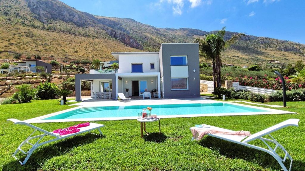 Maison de luxe à vendre à Castellammare Del Golfo, 750 000 €, Photo 1