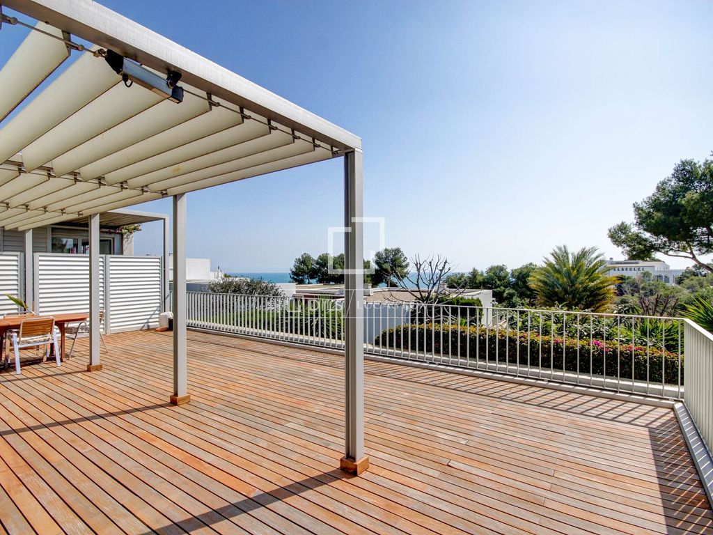 Luxury Apartment for sale in Sant Pere de Ribes, 778 000 €, Photo 1