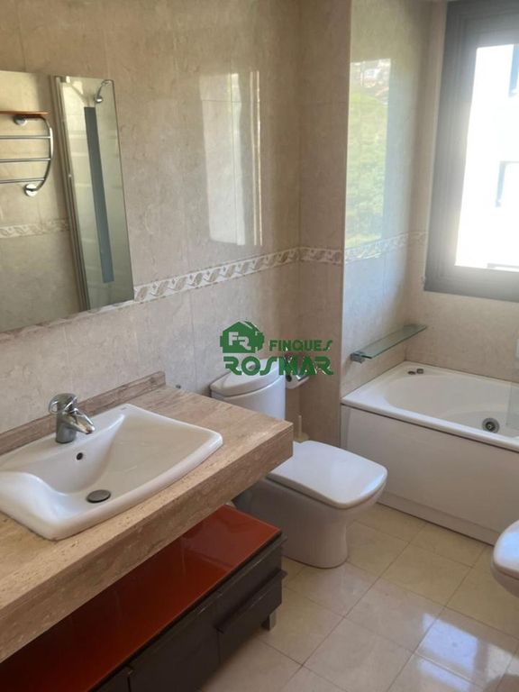 Luxury Apartment for sale in Lloret de Mar, 670 000 €, Photo 3