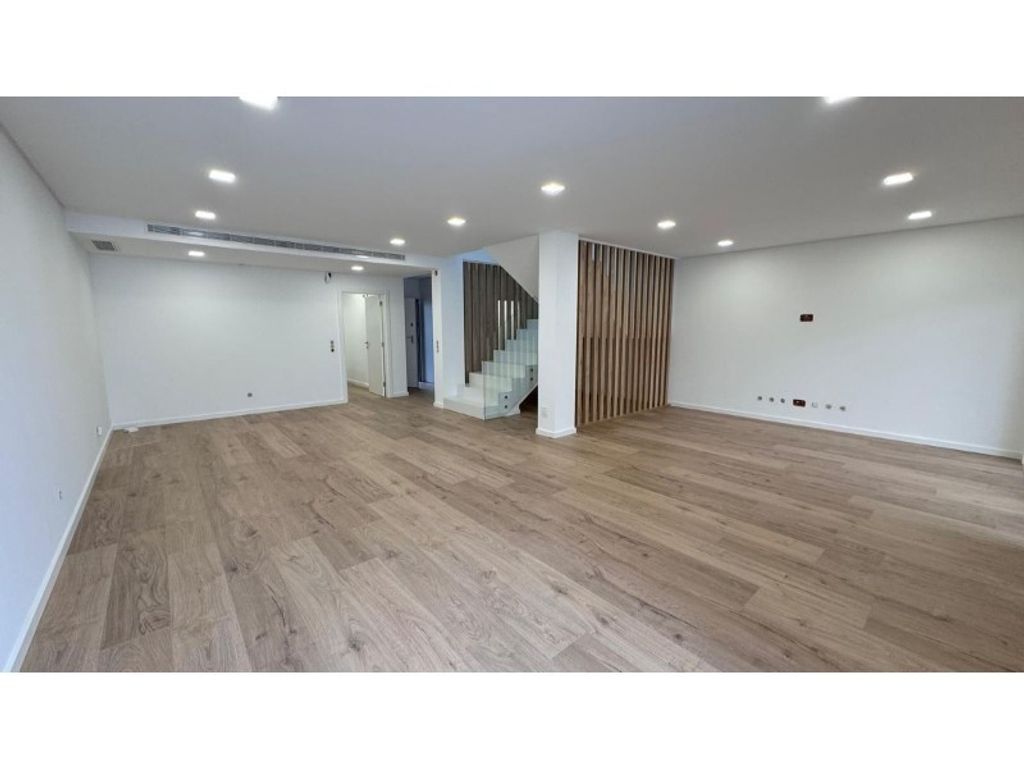 Maison de luxe à vendre à Loures, 797 500 €, Photo 2