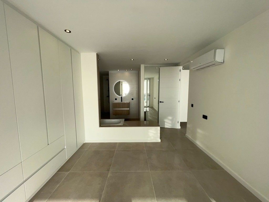 Luxury Apartment for sale in Arona, 718 000 €, Photo 4