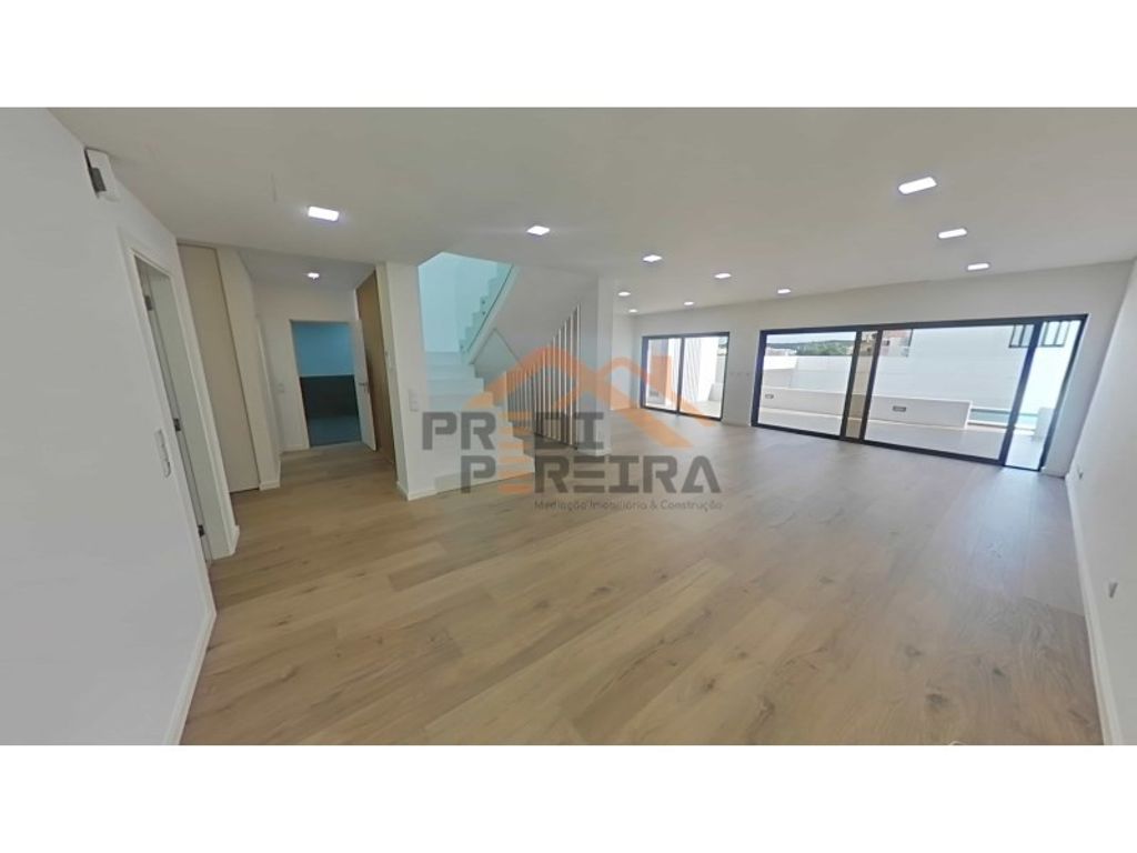 Maison de luxe à vendre à Loures, 880 000 €, Photo 2