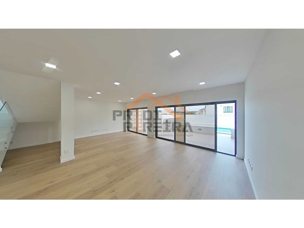 Maison de luxe à vendre à Loures, 880 000 €, Photo 3