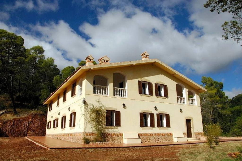 Maison de luxe à vendre à Siles, 1 990 000 €, Photo 1
