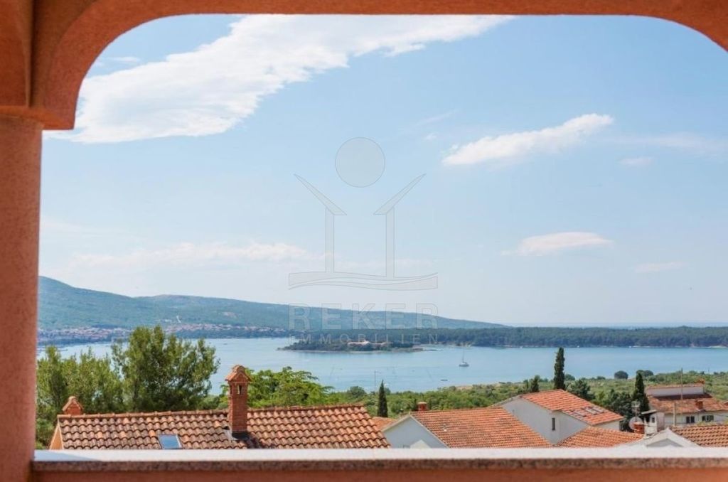 Appartement de luxe à vendre à Krk, 399 000 €, Photo 1