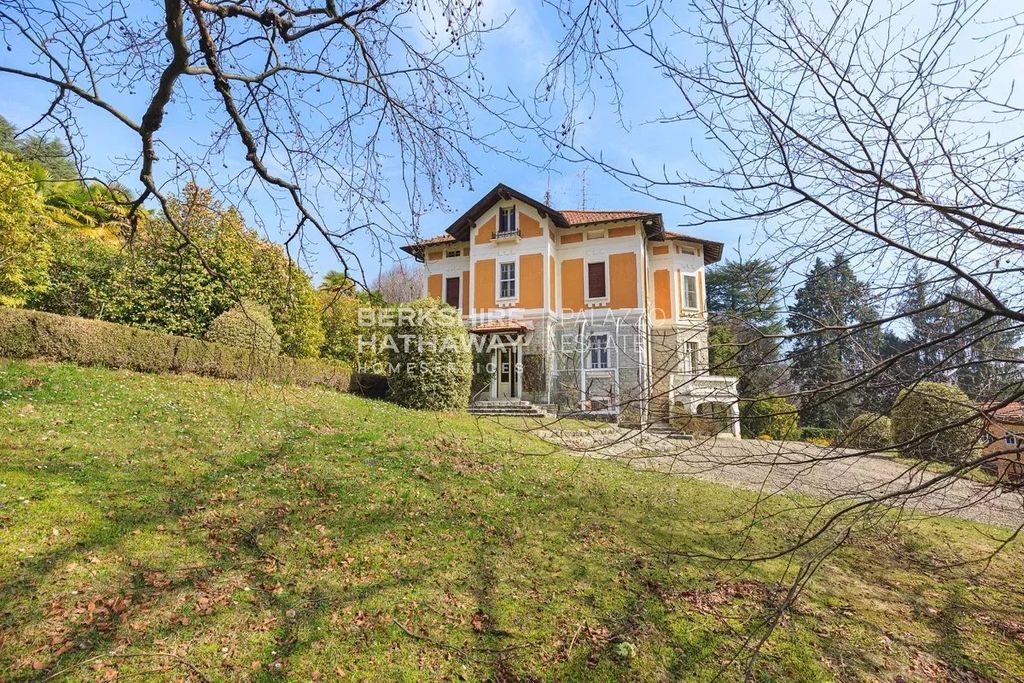 Maison de luxe à vendre à Varese, 2 650 000 €, Photo 1