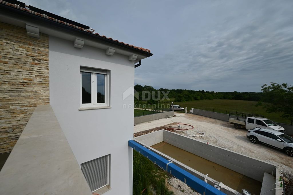 Maison de luxe à vendre à Kanfanar, 1 050 000 €, Photo 7