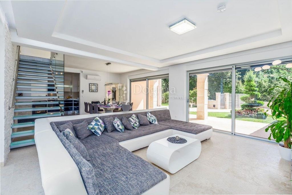 Luxury House for sale in Marcana, 675 000 €, Photo 6