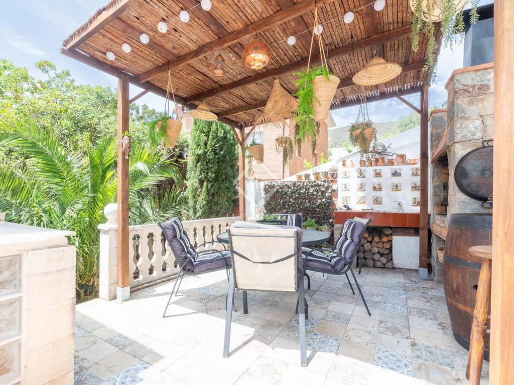Maison de luxe à vendre à Castelldefels, 1 070 000 €, Photo 2