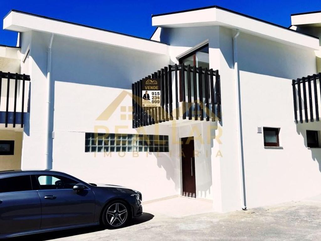 Luxury House for sale in Póvoa de Varzim, 460 000 €, Photo 1