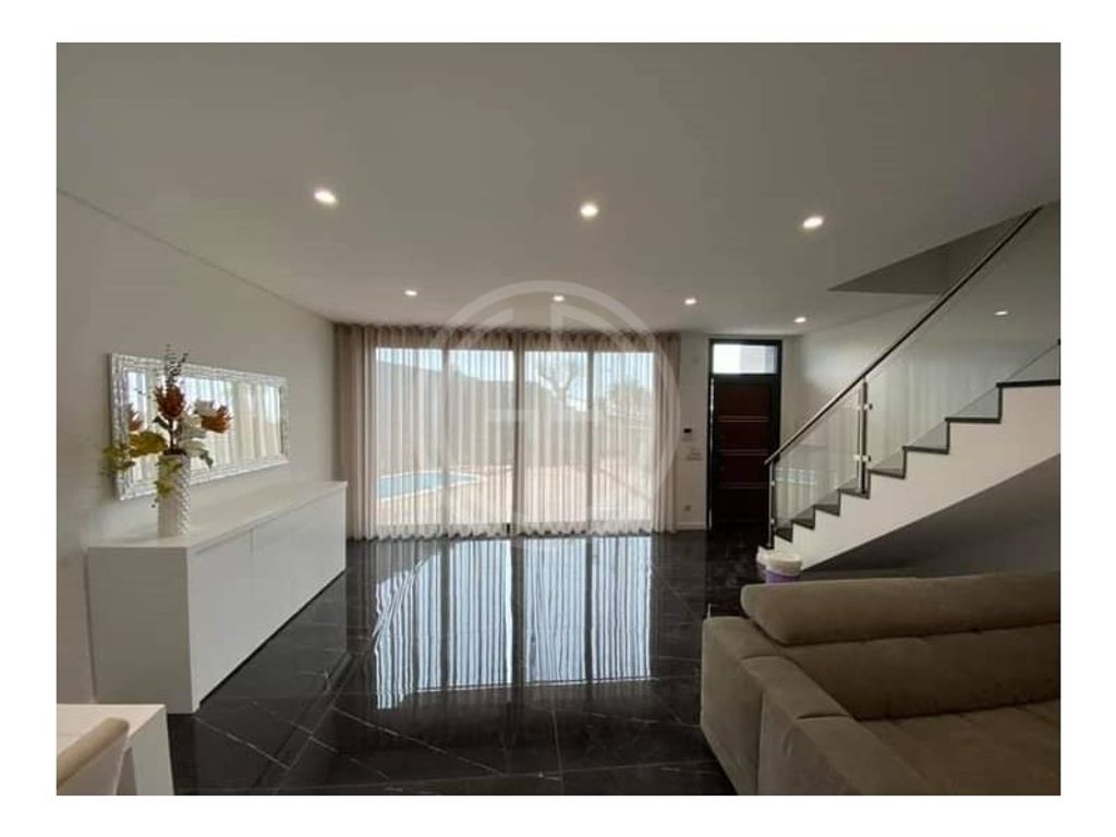 Maison de luxe à vendre à Albufeira, 900 000 €, Photo 1